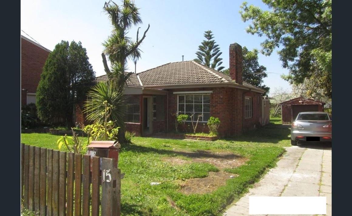 Springvale Couple Room Shared Bathroom Exterior photo